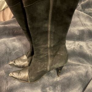 Tod Oldman Black Suede Knee-High Pointed Toe Boots size 8 1/2